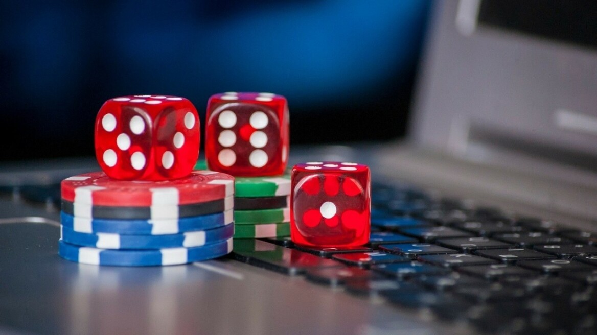 Μόνιμη η νέα φορολόγηση των διαδικτυακών τυχερών παιχνιδιών «τύπου καζίνο»