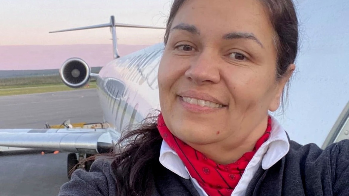 Αεροπορικό δυστύχημα στη Νέα Υόρκη: Η αεροσυνοδός που σώθηκε από θαύμα
