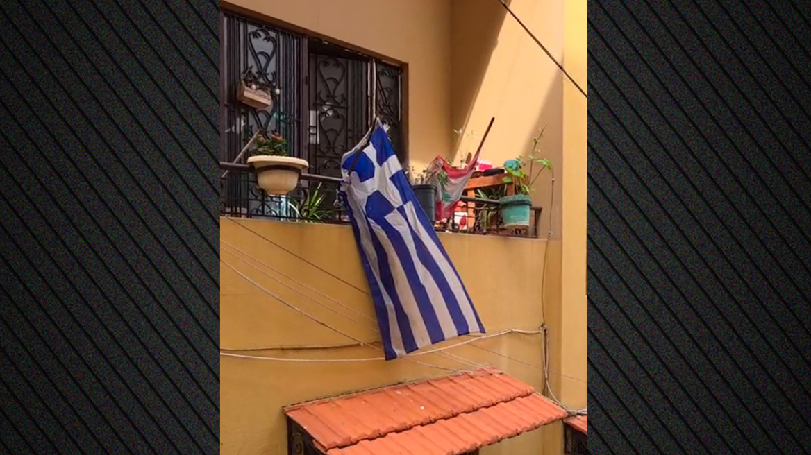 Συγκινητικές εικόνες στον Λίβανο: Δοξολογία και ελληνικές σημαίες σε μπαλκόνια για την 25η Μαρτίου, δείτε βίντεο