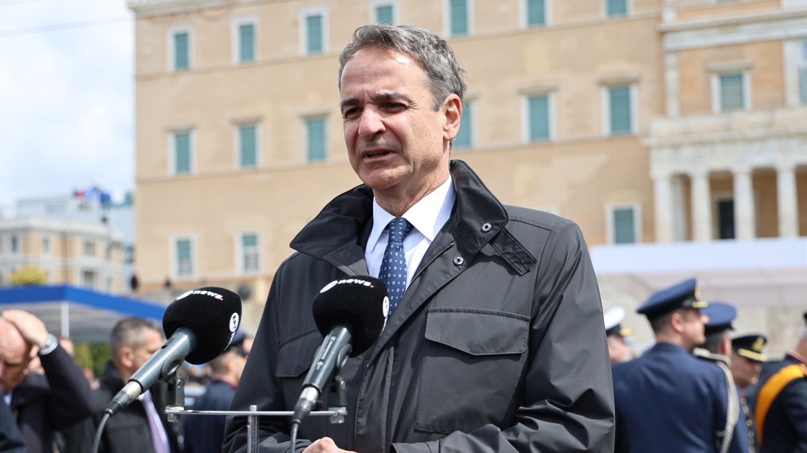 Μητσοτάκης: Αναγκαιότητα και όχι πολυτέλεια η επένδυση στις Ένοπλες Δυνάμεις, απαιτείται εθνική ενότητα, η Ελλάδα προχωρά μπροστά παρά τις δυσκολίες