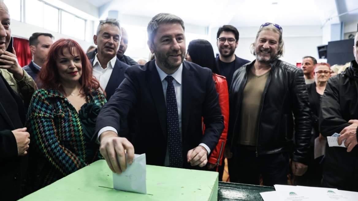 Δείτε τις αλλαγές που προωθεί ο Ανδρουλάκης στο καταστατικό του ΠΑΣΟΚ,  πού έβαλαν βέτο οι κορυφαίοι