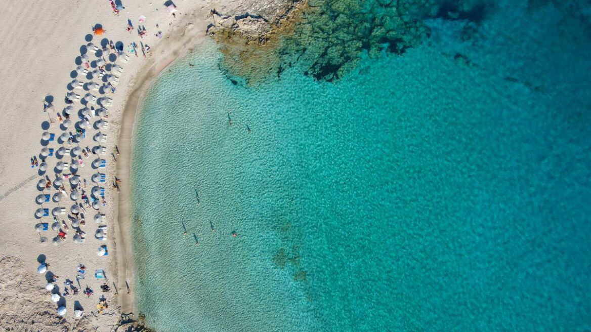 Το ελληνικό νησί που αναδείχθηκε από το γερμανικό Esquire ως ο πιο μυστικός ονειρεμένος προορισμός στην Ευρώπη