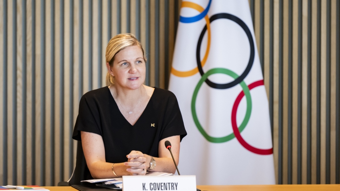 Εκτός Ολυμπιακών Αγώνων οι τρανς αθλήτριες: Νέα απόφαση της ΔΟΕ ενόψει Λος Άντζελες 2028