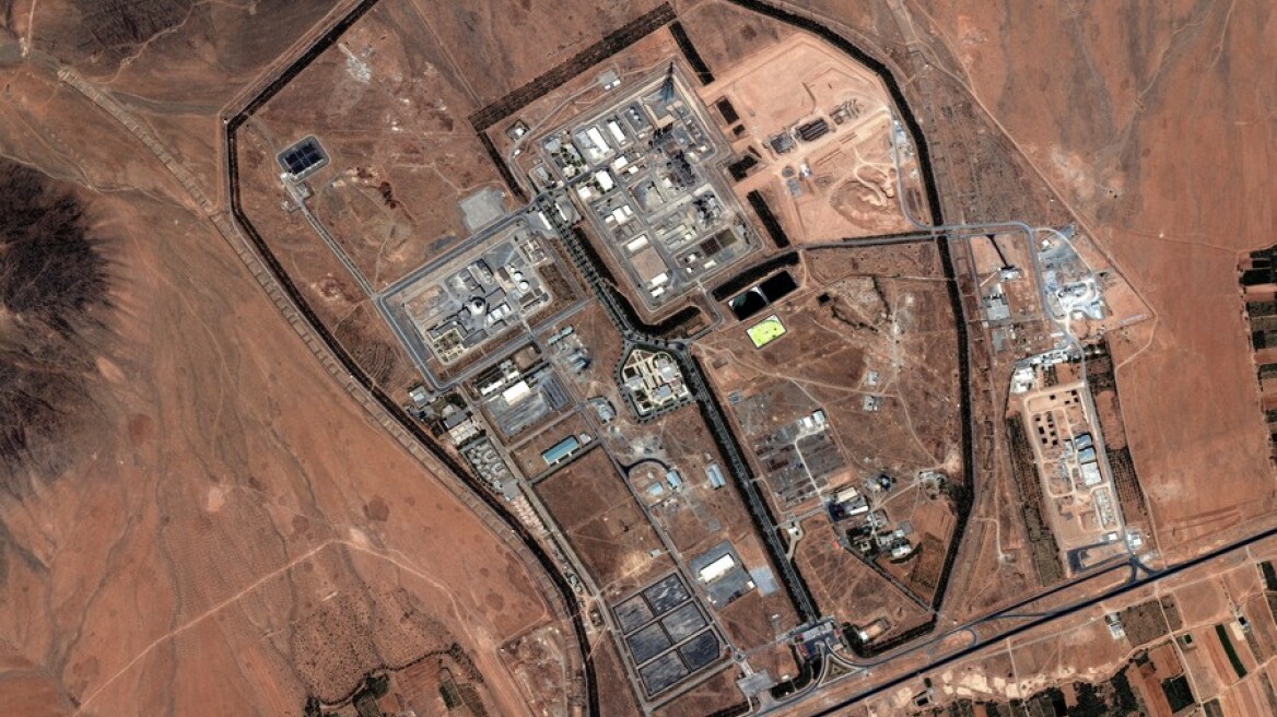 ΗΠΑ και Ισραήλ βομβάρδισαν πυρηνικό αντιδραστήρα βαρέος ύδατος και εργοστάσιο επεξεργασίας ουρανίου στο Ιράν