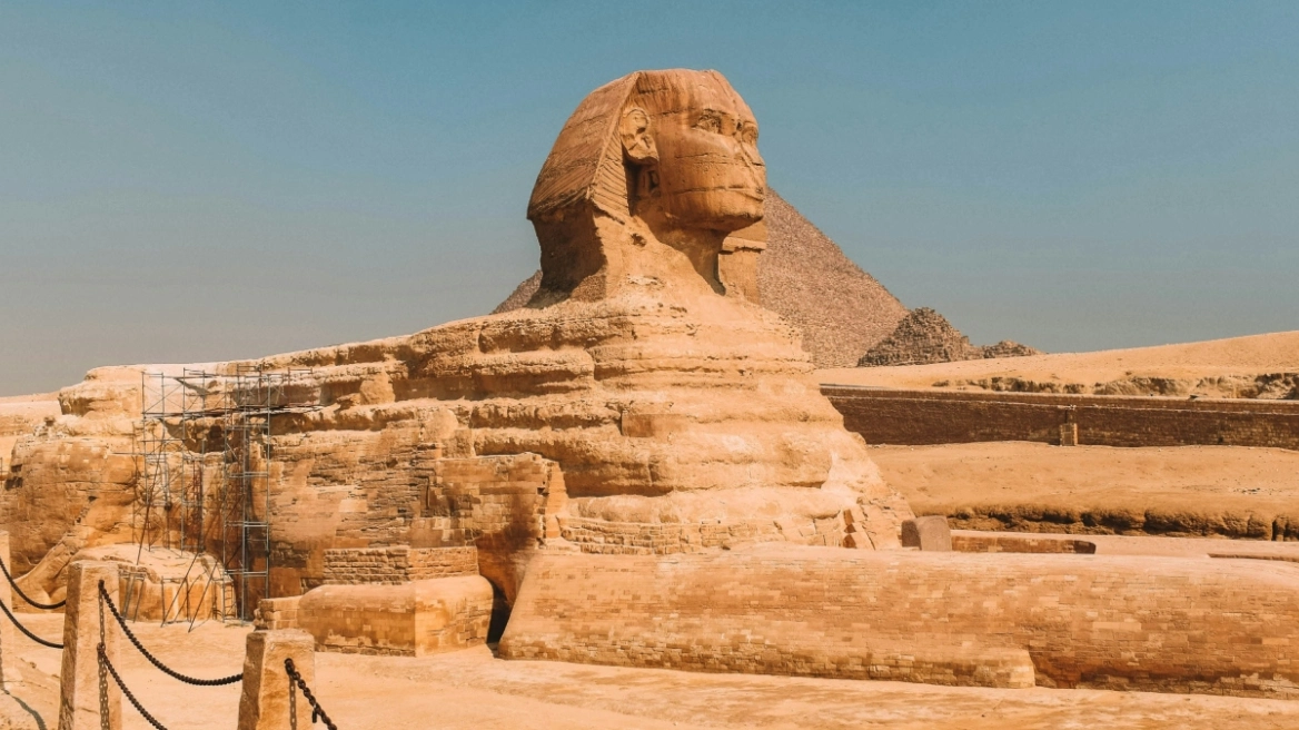 Υπάρχει δεύτερη Σφίγγα κάτω από την Πυραμίδα της Γκίζας; Τι δείχνουν οι σαρωτές και γιατί αμφισβητείται η θεωρία