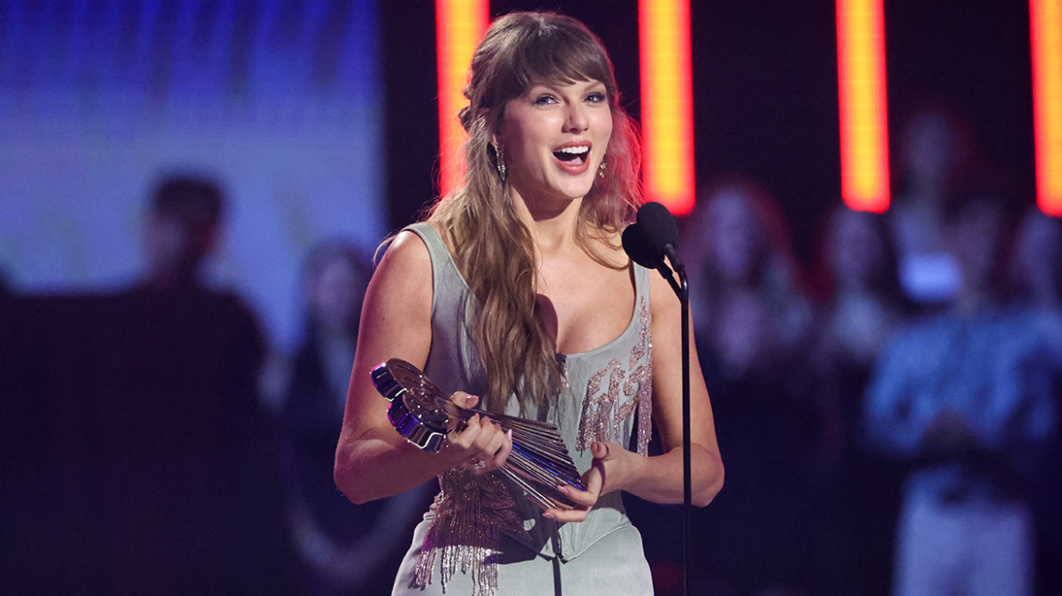 Η Τέιλορ Σουίφτ δήλωσε «χαρούμενη, γεμάτη αυτοπεποίθηση και ελεύθερη» λόγω του Τράβις Κέλσι