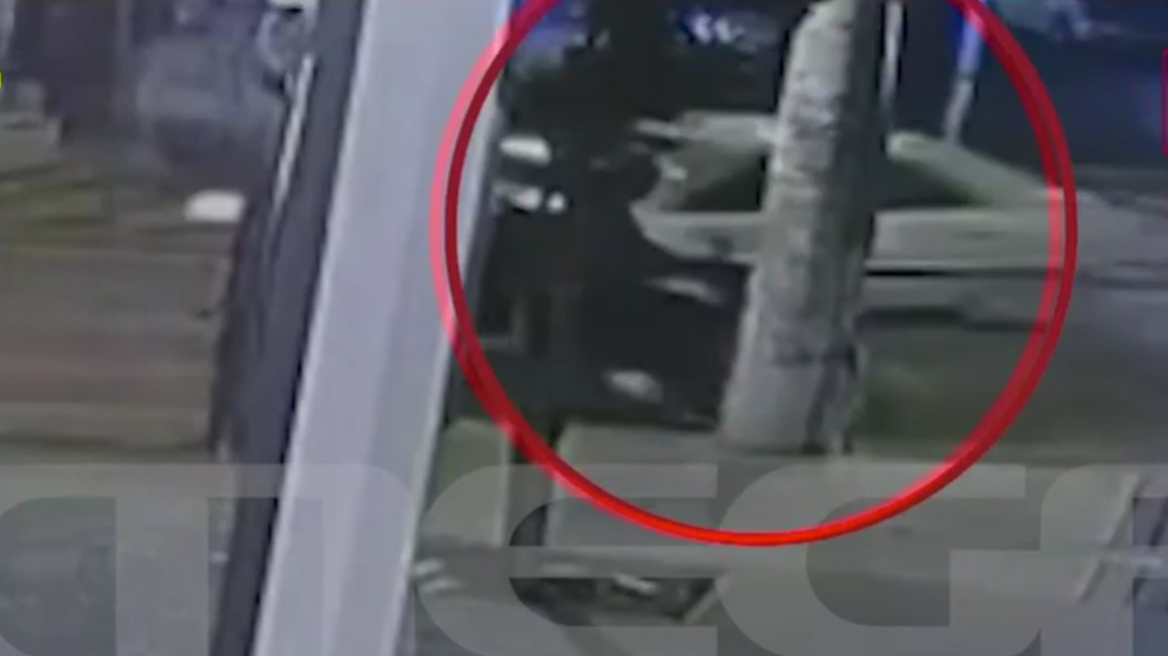 Κινηματογραφική καταδίωξη 19χρονου στο Χαλάνδρι που οδηγούσε μεθυσμένος, συγκρούστηκε και με τους αστυνομικούς 