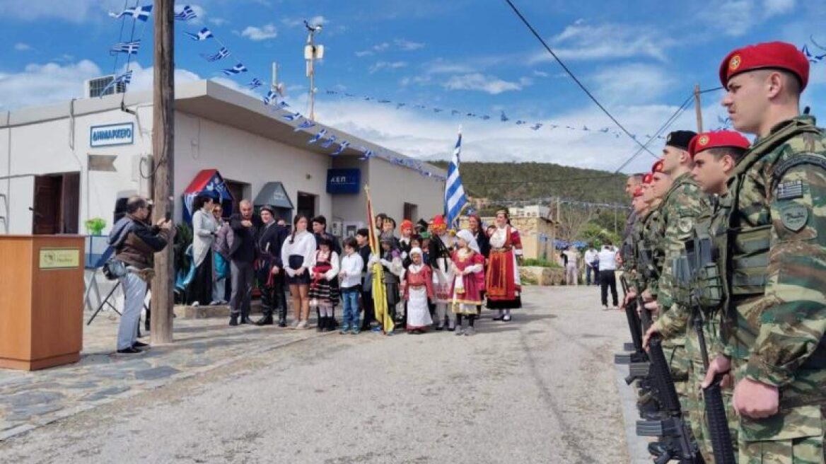 Εγκλωβισμένοι στη Γαύδο μαθητές από σχολείο της Βούλας, πιθανόν να επιστρέψουν με φρεγάτα του Πολεμικού Ναυτικού
