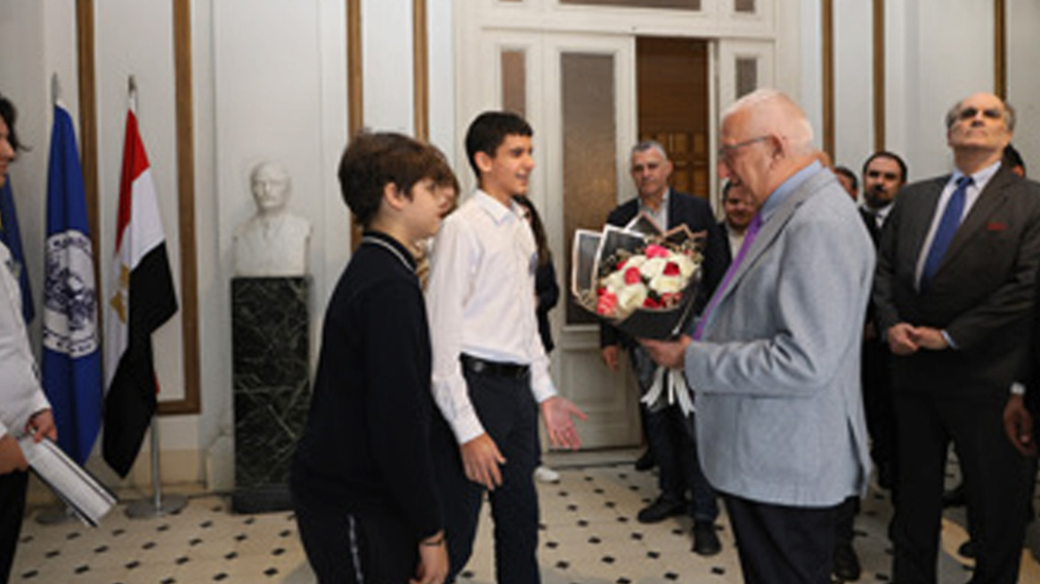 Επίσκεψη Κακλαμάνη στα ελληνικά σχολεία του Καΐρου 