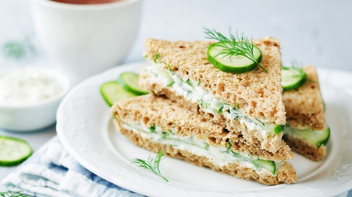 Αγγούρι: το πιο δροσερό υλικό για μια πιο light και detox διατροφή (+ συνταγές)