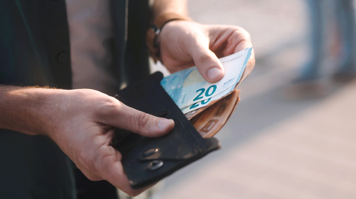 Αντιδράσεις στην Γερμανία για τα χίλια ευρώ μπόνους στους εργαζομένους, δεν είναι για όλους