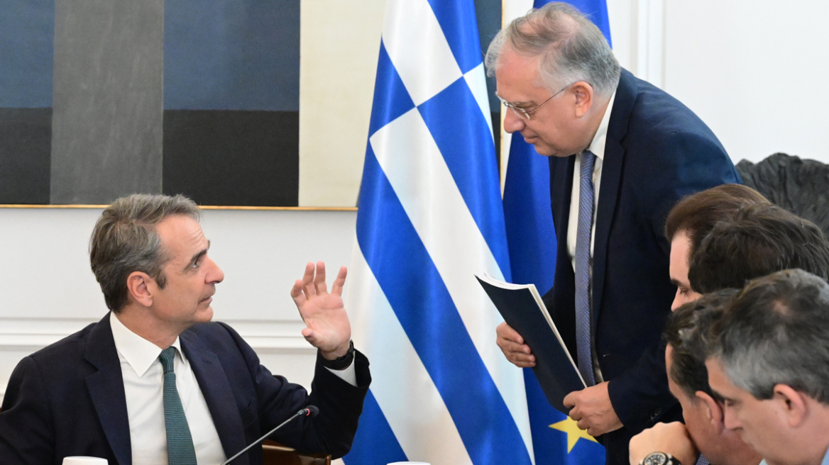 Στο μικροσκόπιο της κυβέρνησης οι τιμές στην αγορά ενόψει «πολεμικού» Πάσχα, αυξάνεται η ανησυχία για τις ενεργειακές επιπτώσεις