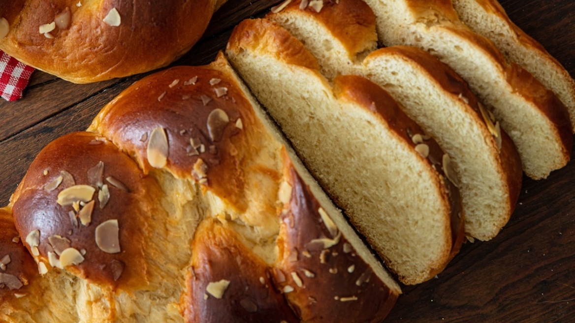 Πασχαλινό τσουρέκι: Το αλεύρι που κάνει τη διαφορά
