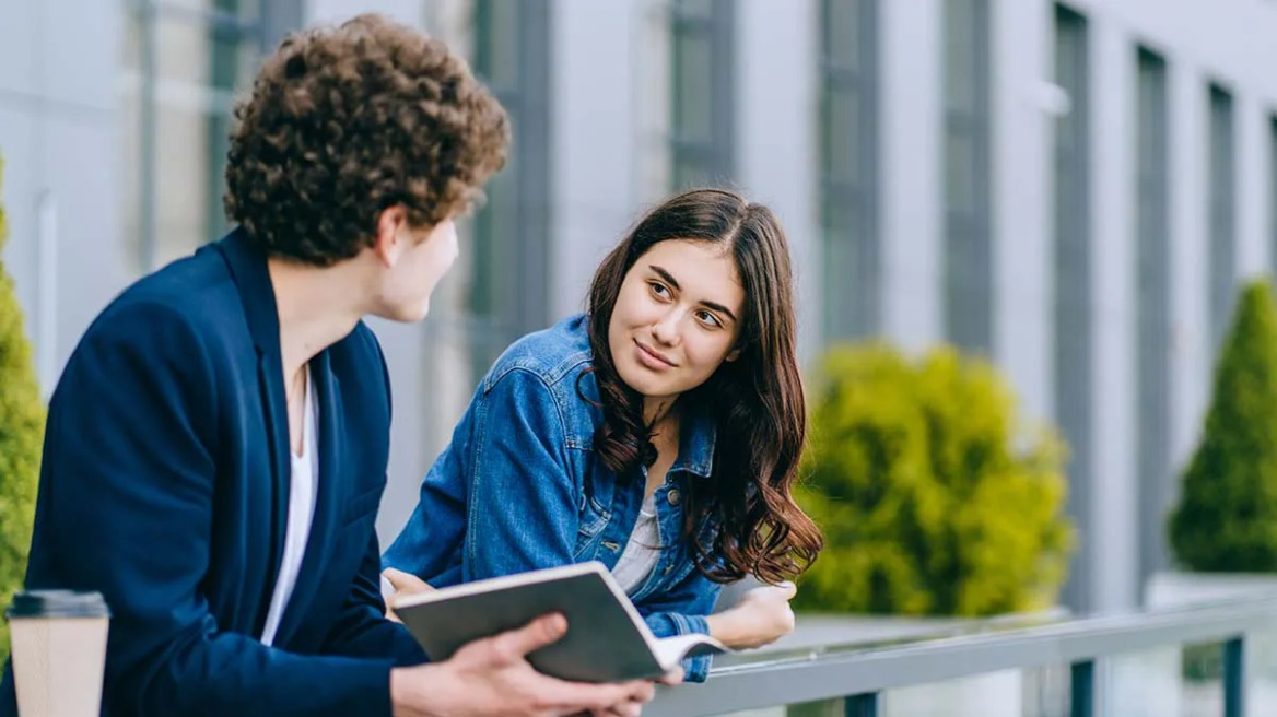 Γιατί λέμε λευκά ψέματα – Πόσο αθώα είναι τελικά;
