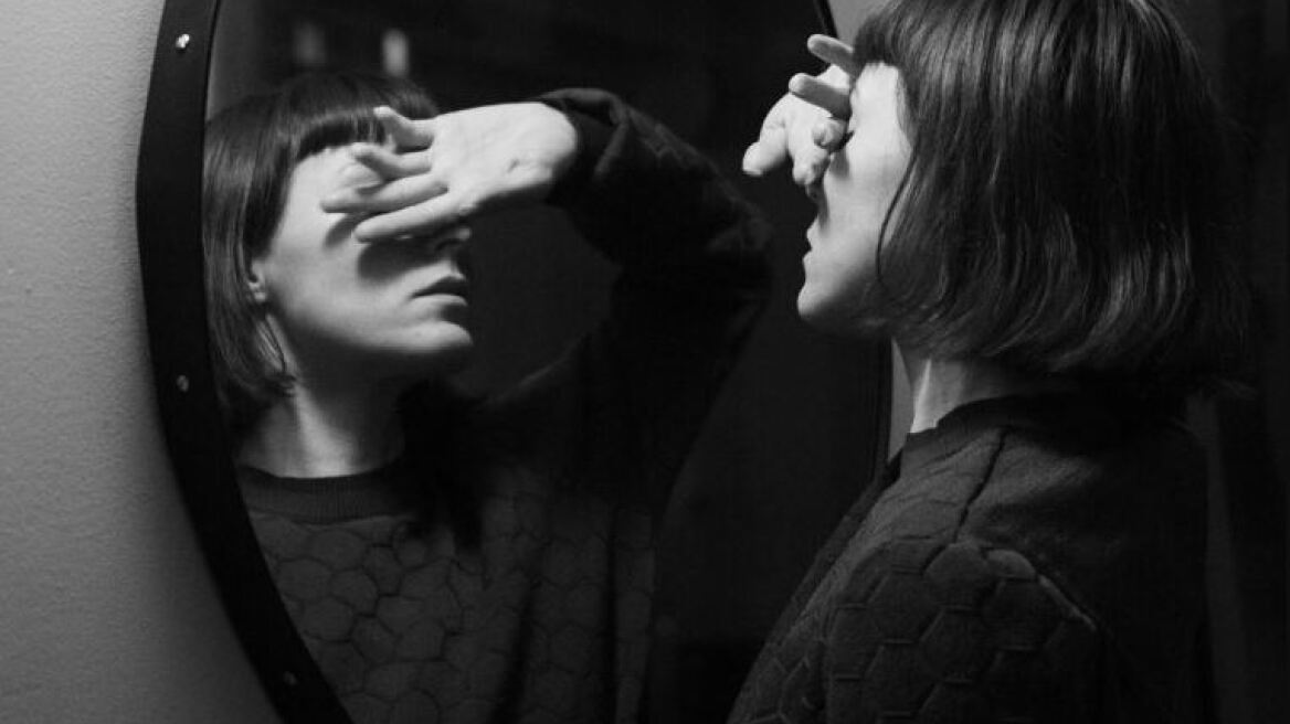 «O γκρεμός του κολλαγόνου»: Γιατί τα σημάδια της γήρανσης αυξάνονται δραματικά μετά τα 45