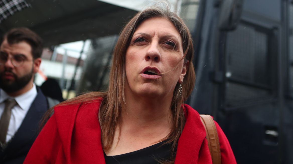 Η Κωνσταντοπούλου κατήγγειλε επιθεωρητές εργασίας που έλεγχαν υπόθεση υπαλλήλου της Πλεύσης, κατέληξαν στο ΑΤ Ομονοίας