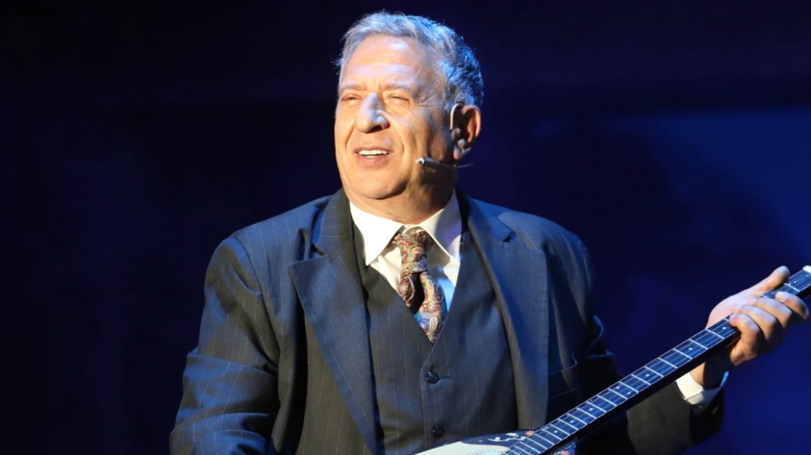 Κώστας Κόκλας: Η γενιά που ασχολήθηκε με την τηλεόραση είναι αυτή που έχει γεμάτα τα θέατρα τώρα