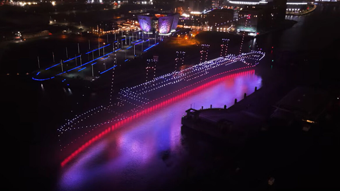 Εντυπωσιακή αναπαράσταση του Τιτανικού με 950 drones στο λιμάνι του Μπέλφαστ, δείτε βίντεο