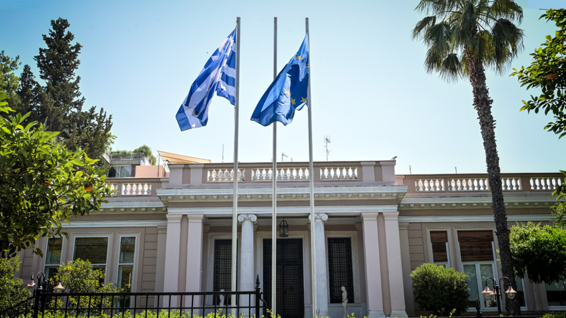  «Ουδέν σχόλιον» από το Μαξίμου για το κόμμα Καρυστιανού, ο Μητσοτάκης θα μιλάει απευθείας με τους πολίτες
