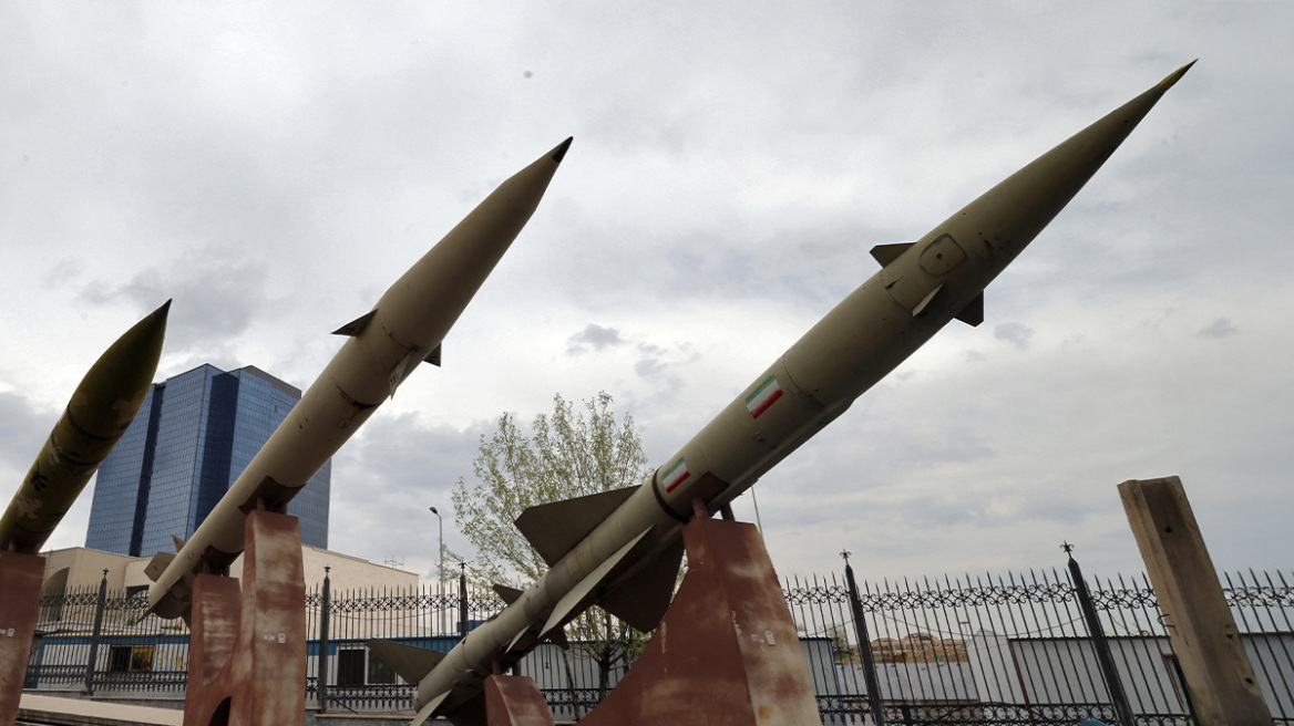 «Εξουδετερώσαμε Ιρανούς στρατιωτικούς ηγέτες σε βομβαρδισμό στην Τεχεράνη», ισχυρίζεται ο Τραμπ - Ολόκληρη η περιοχή θα γίνει κόλαση αν κλιμακώσετε, προειδοποιεί το Ιράν