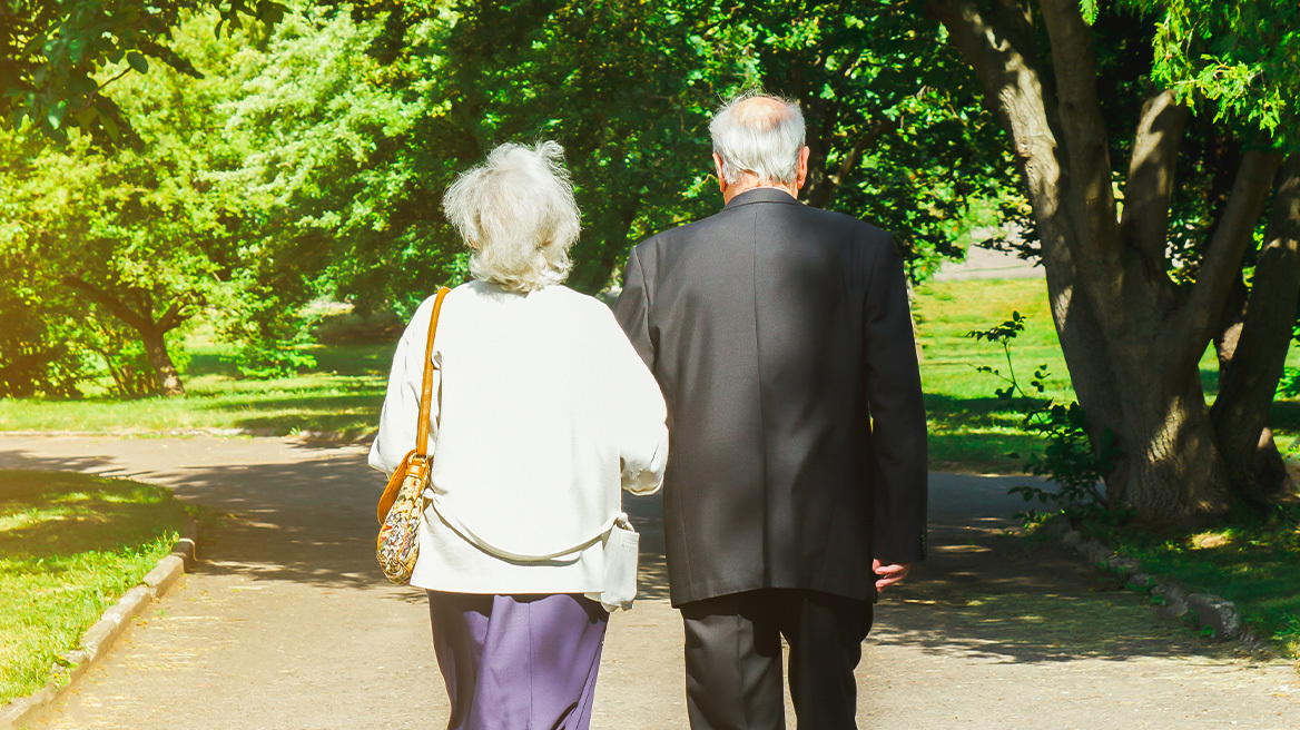 Πόσα χρήματα πρέπει να έχετε στην άκρη για μια άνετη ζωή στη σύνταξη;
