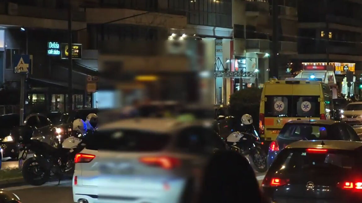 Τροχαίο με παράσυρση πεζής στους Αμπελόκηπους, καθυστερήσεις στην κυκλοφορία, βίντεο