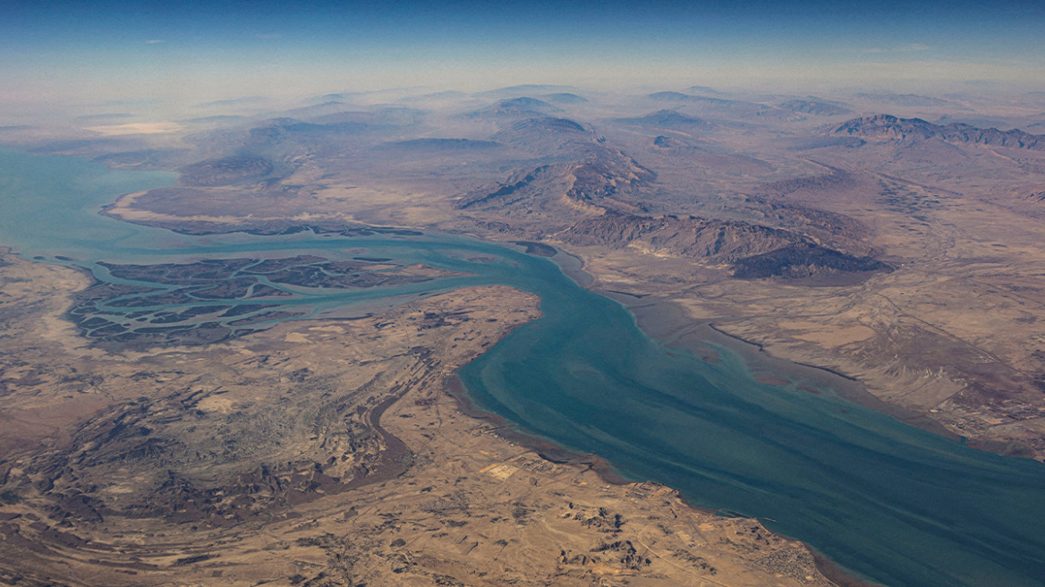 Σύνοδο για την ασφάλεια στα Στενά του Ορμούζ θα διοργανώσουν Βρετανία και Γαλλία