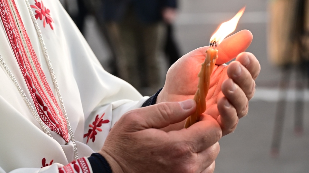 Το Άγιο Φως θα «φτάσει» στην Κύπρο με ειδική πτήση της AEGEAN
