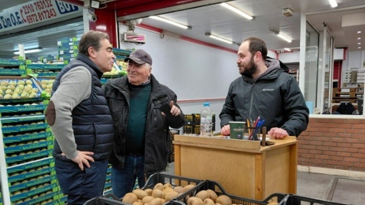 Μαργαρίτης Σχοινάς: Επισκέφθηκε την Κεντρική Λαχαναγορά Θεσσαλονίκης