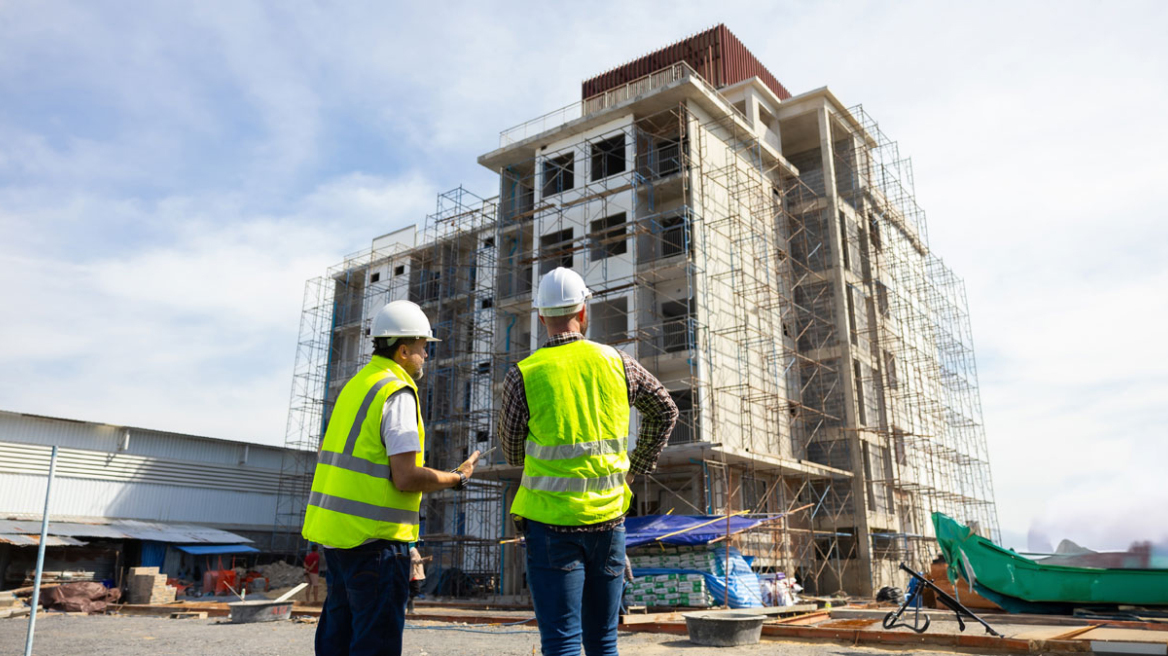 Αυξήσεις 20%-30% στα υλικά οικοδομής