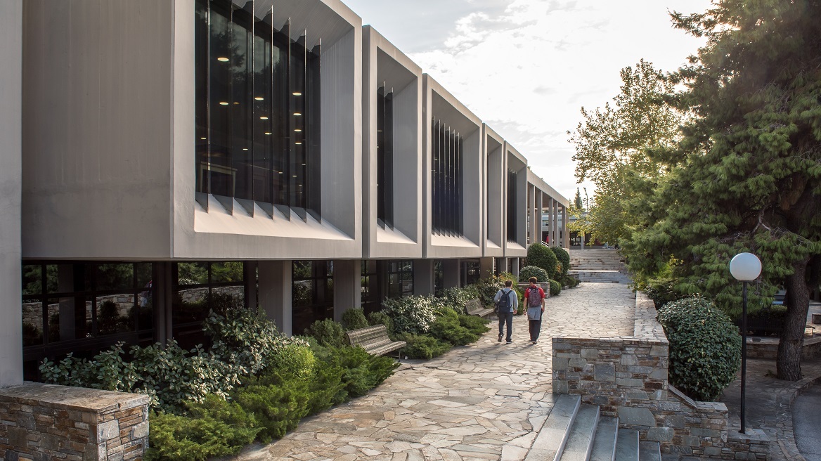 Τι είναι το αμερικανικό μοντέλο σπουδών που αλλάζει τα δεδομένα της εκπαίδευσης