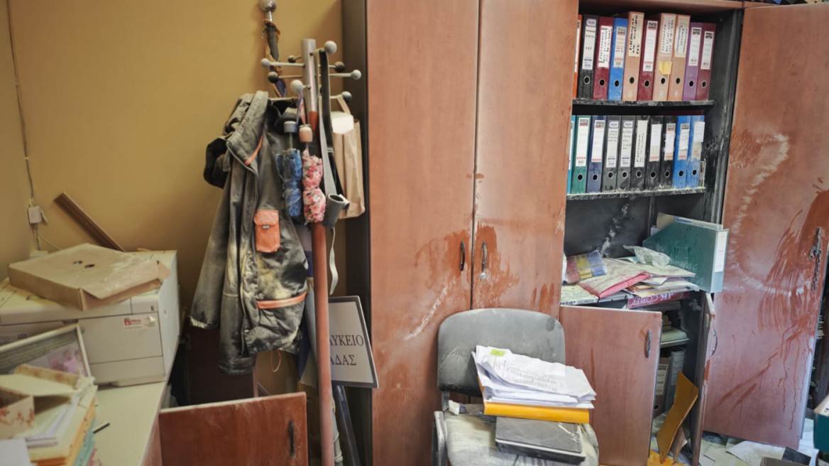 Μηνύσεις και αγωγές από τον δήμο Γλυφάδας για τους βανδαλισμούς στο 5ο Λύκειο