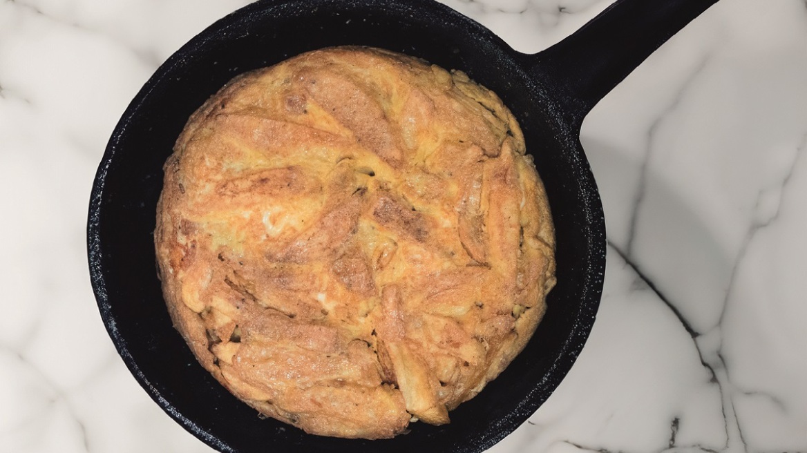 Ομελέτα με φέτα και πατάτες από την ταβέρνα Ιωσήφ
