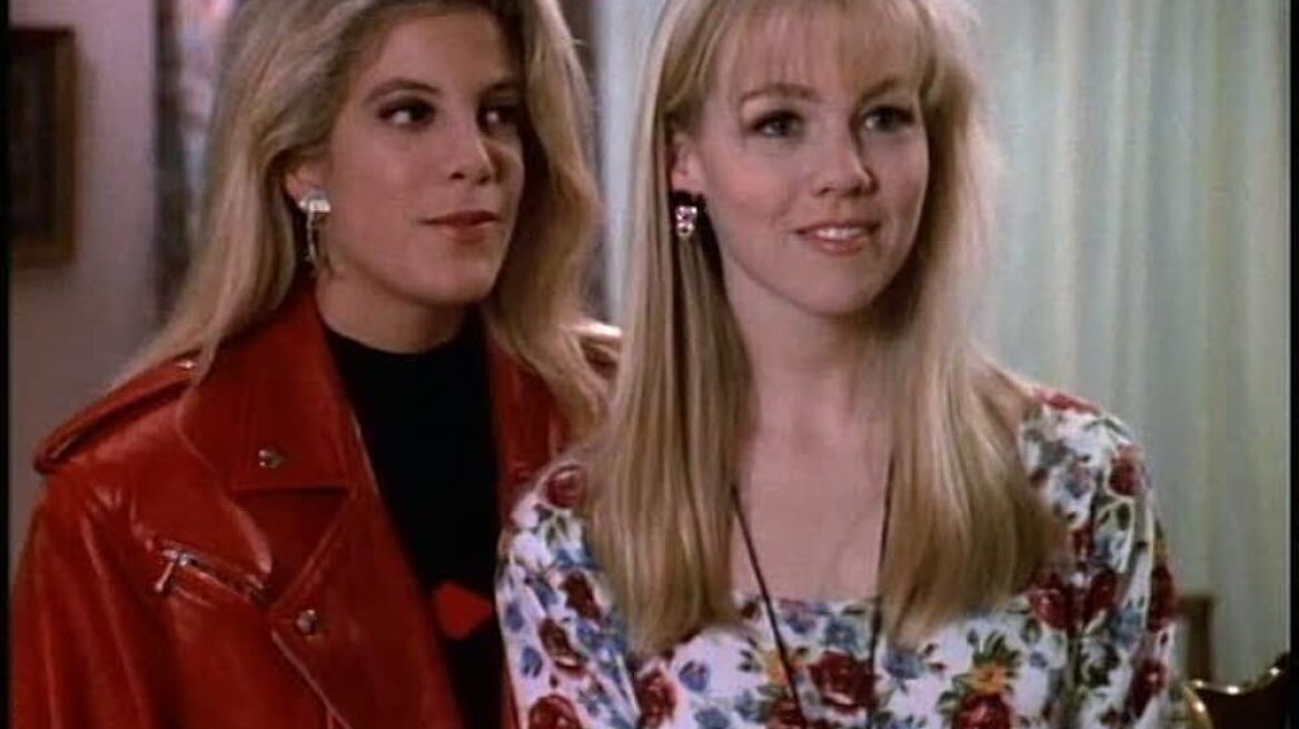 Τζένι Γκάρθ: Η Κέλλυ από τα Χτυποκάρδια στο Μπέβερλι Χιλς, αποκαλύπτει τι γινόταν στα γυρίσματα