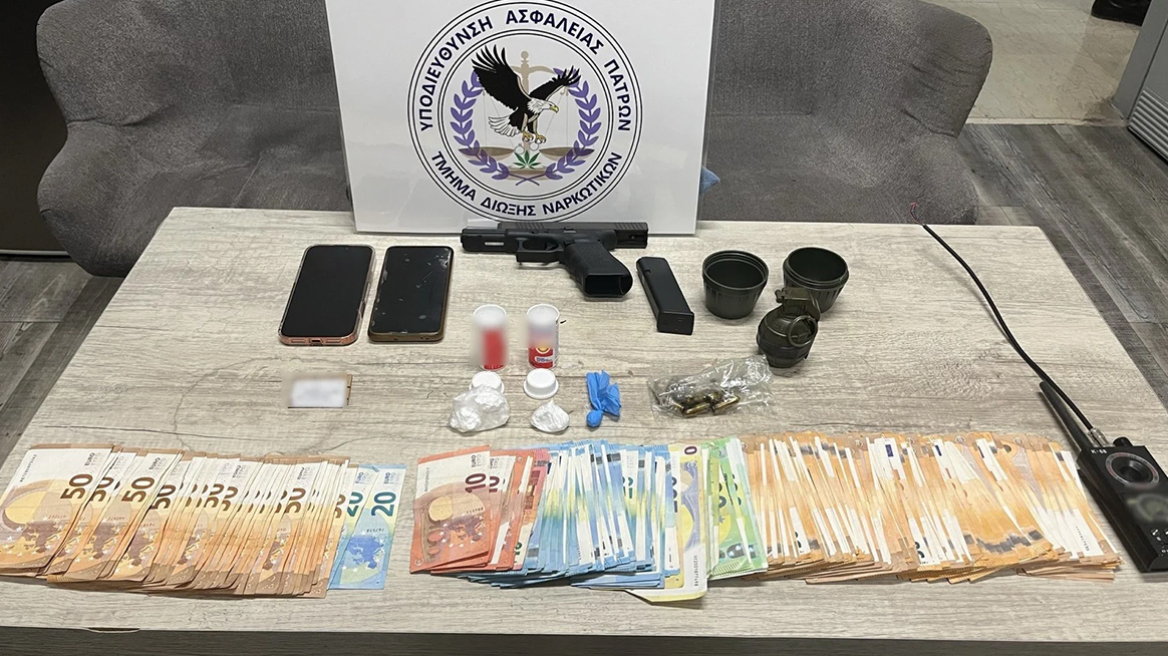 Εξαρθρώθηκε κύκλωμα διακίνησης ναρκωτικών στην Πάτρα, έκρυβαν χειροβομβίδα μέσα σε κοτέτσι