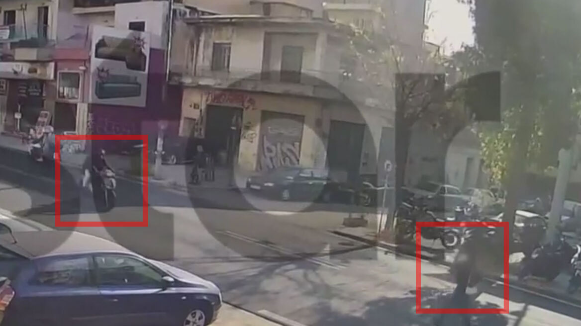 Βίντεο από τη στιγμή που μηχανή παρασύρει και εγκαταλείπει την 16χρονη στη Λιοσίων
