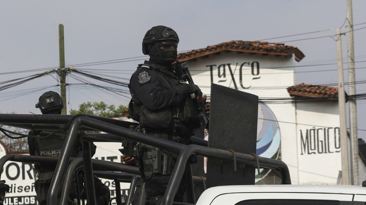 Φρίκη στο Μεξικό: Ακτιβιστές ανακάλυψαν περισσότερα από 1.000 θραύσματα οστών σε λίμνη
