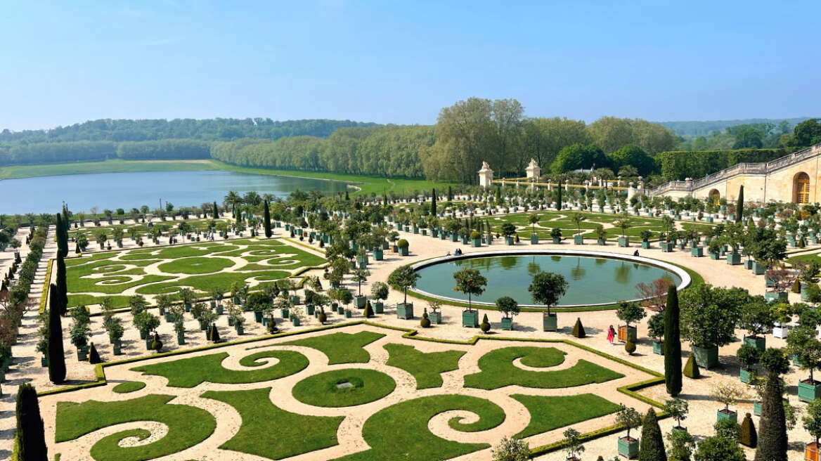 Le Grand Contrôle: Το πολυτελές ξενοδοχείο που βρίσκεται μέσα στις Βερσαλλίες