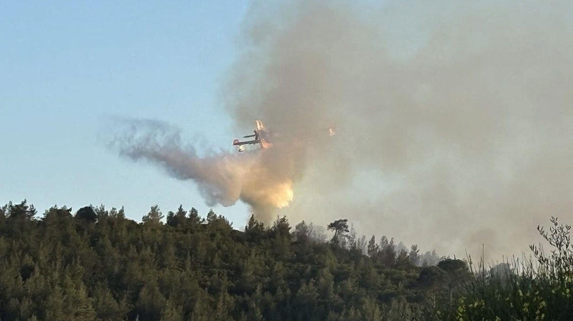 Καλύτερη η εικόνα της φωτιάς στη Σκιάθο, δείτε βίντεο 
