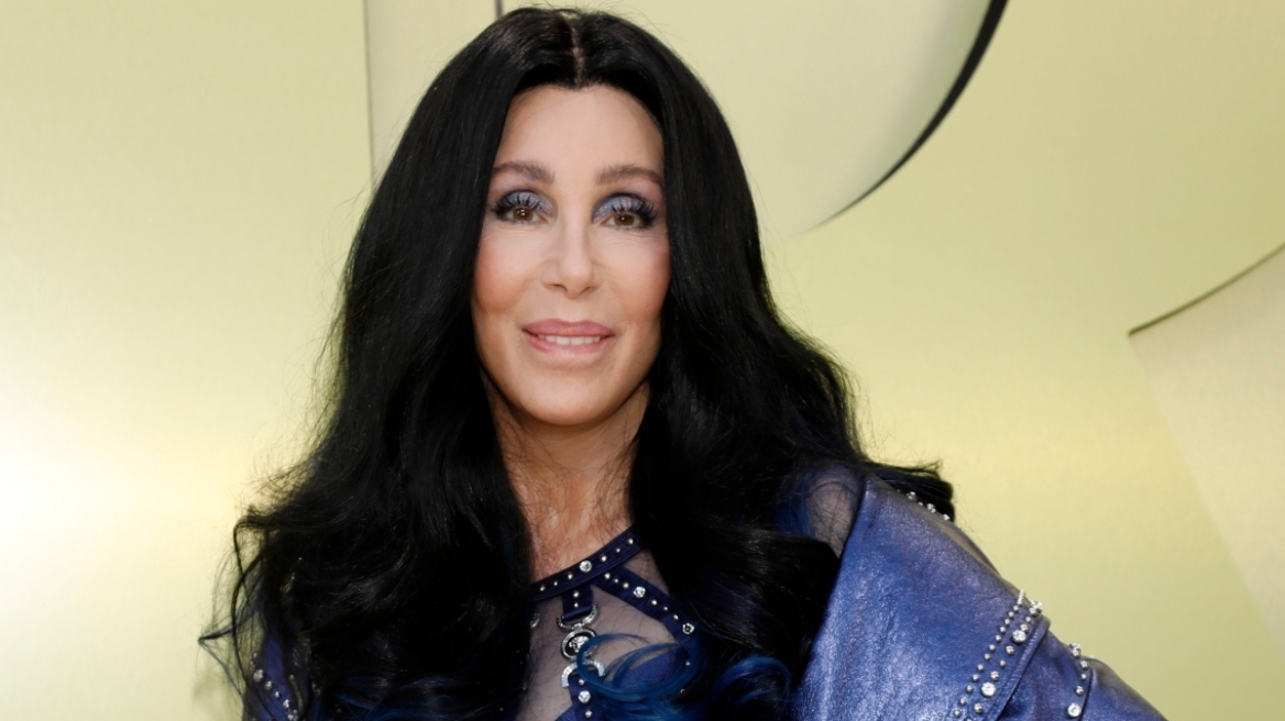 Η Σερ ανακάλυψε πως έχει εγγονή: «Όταν το έμαθε έμεινε άφωνη»