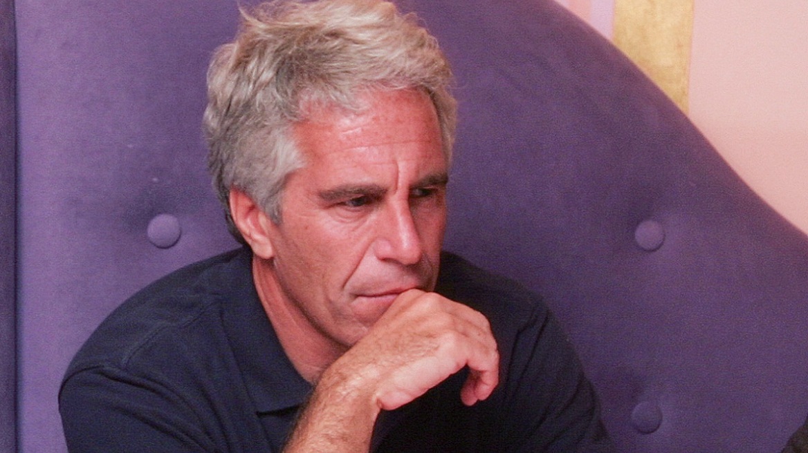 Επιζήσασα του Επστάιν: «Με τσιμπούσε και με άρπαζε, με το πιο δαιμονικό χαμόγελο που έχω δει» (βίντεο)
