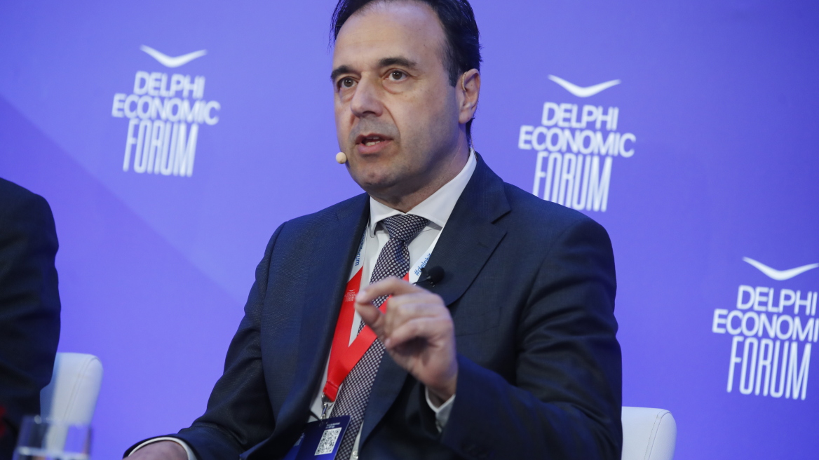 «Ναι» από τον Παπαστεργίου στην πρόταση Μαρινάκη για ταυτοποίηση των χρηστών στο διαδίκτυο