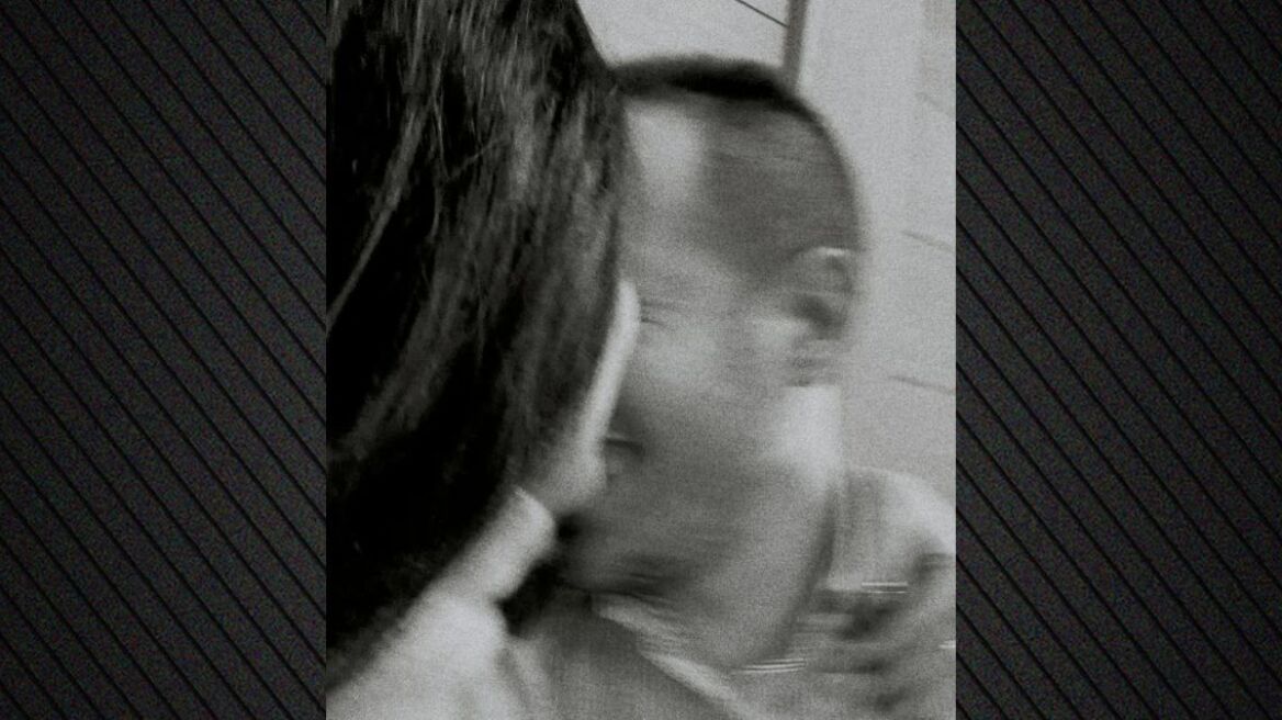 Το φιλί της Μαρίας Κορινθίου με τον σύντροφό της