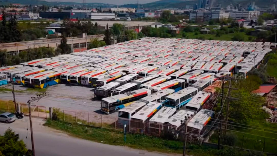 Τίτλοι τέλους για 130 λεωφορεία του ΟΑΣΘ, είχαν καλύψει 1,5 εκατομμύριο χιλιόμετρα το κάθε ένα