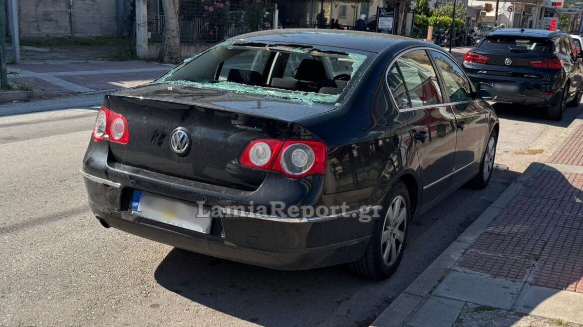 Στο νοσοκομείο μοτοσικλετιστής που προσέκρουσε στο πίσω μέρος σταθμευμένου αυτοκινήτου στη Λαμία