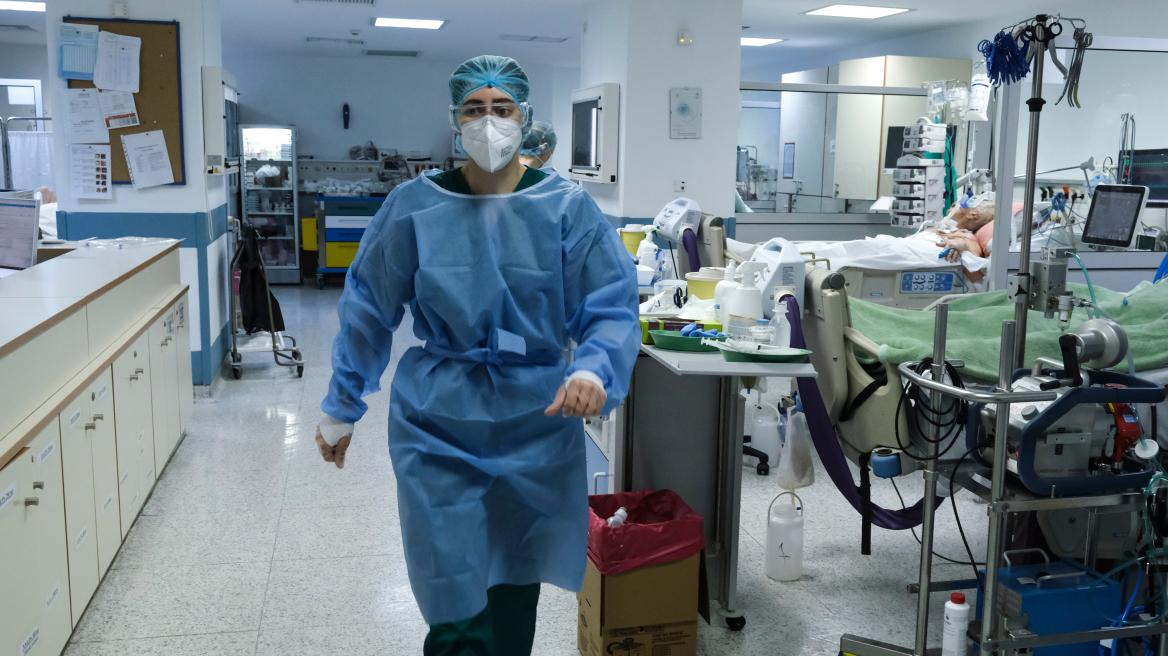 Τι συμβαίνει μέσα στην Εντατική; Ο διευθυντής της ΜΕΘ Κοζάνης αποκαλύπτει τα πάντα
