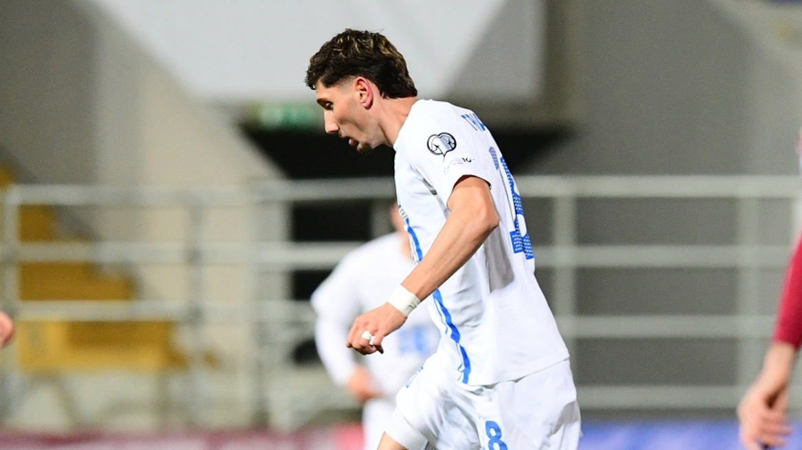 «Σκληρή μάχη Ολυμπιακού και ΑΕΚ για Έλληνα διεθνή»
