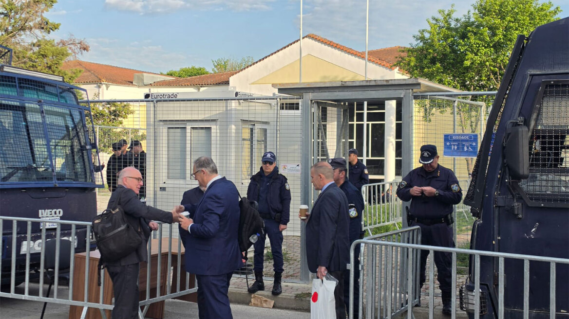 Διεκόπη η δίκη για τα Τέμπη για τις 27 Μαΐου, αναλυτικά οι ημερομηνίες για τις επόμενες συνεδριάσεις μέχρι την 1η Ιουλίου