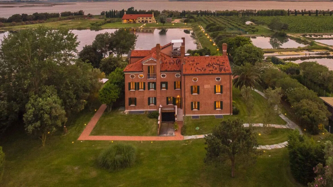 Πωλείται το ιδιωτικό νησί των Swarovski στη Βενετία 