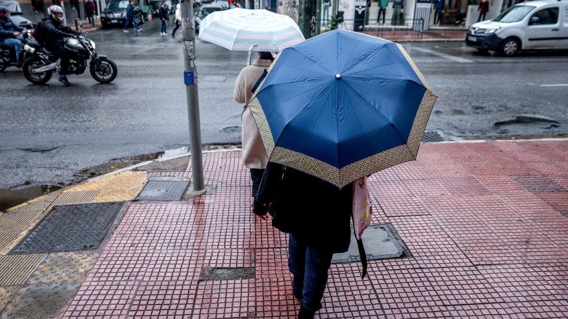 Πρωτομαγιά με φθινοπωρινό καιρό, έπεσε η θερμοκρασία, πού θα βρέξει
